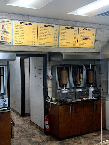 Opinii despre Richard's Donair & Sub în Edmonton - Hospitality and gastronomy