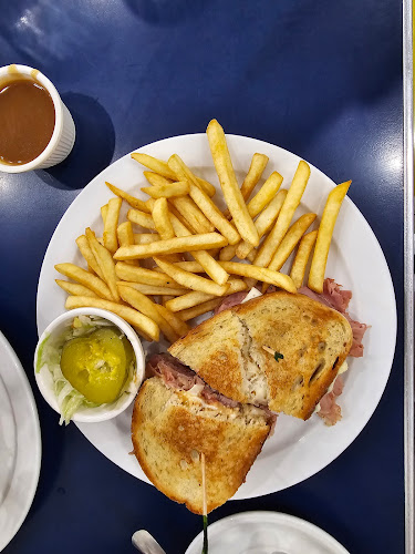 Comentarii opinii despre Three Coins Open Kitchen& Breakfast and Lunch