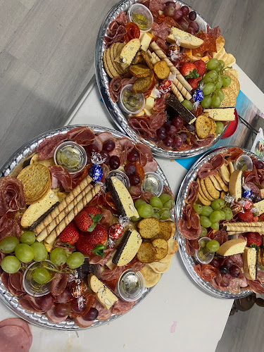 Comentarii opinii despre Sweet Treats and Luncheon Meets