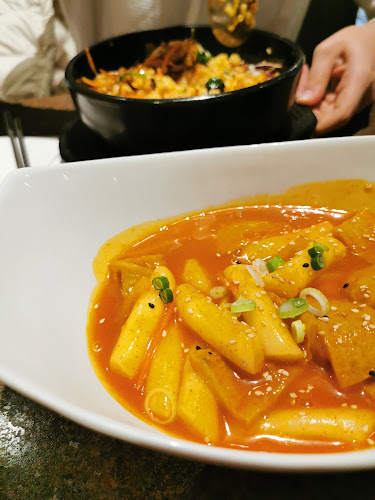 530 Bernard Ave, Kelowna, BC V1Y 6P1