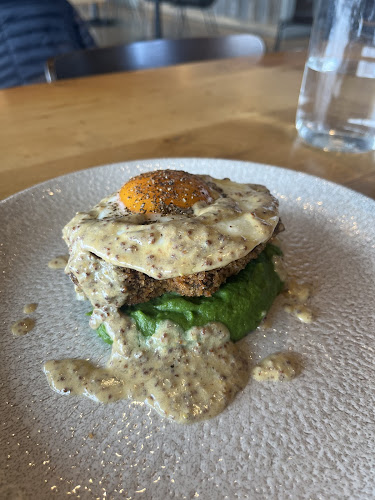 Comentarii opinii despre Home Block at CedarCreek Estate Winery