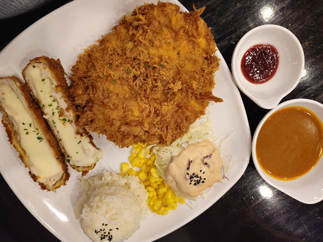 Brown Donkatsu & Ramen