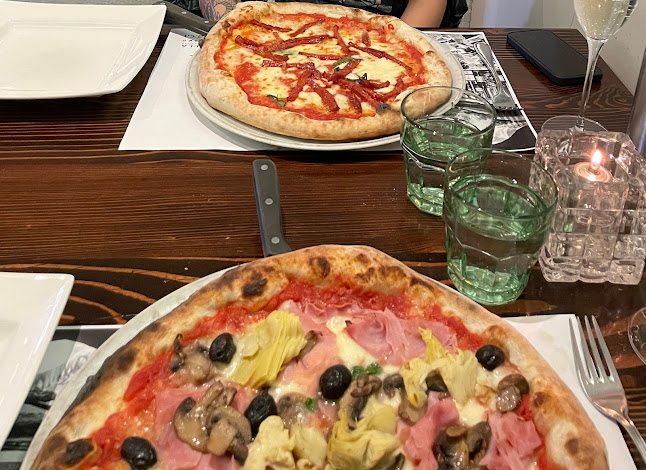 Opinii despre Al Quadrato Resto and Pizza în Ottawa - Hospitality and gastronomy