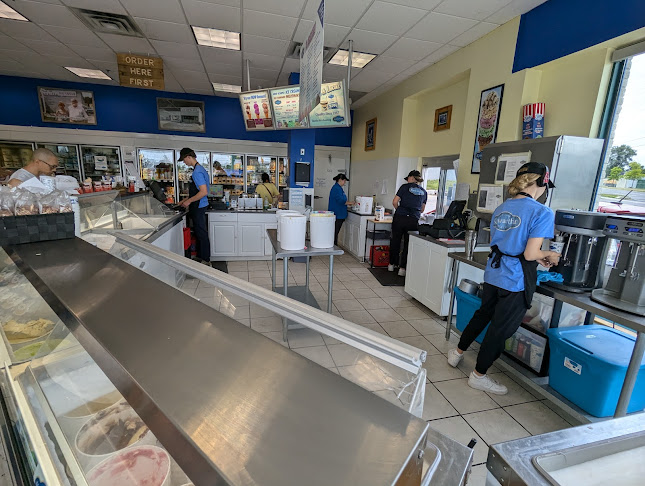 Kawartha Dairy Peterborough - Hospitality and gastronomy