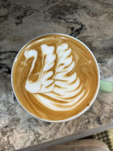 Opinii despre Bean Scene Coffee Works North în Kelowna - Hospitality and gastronomy