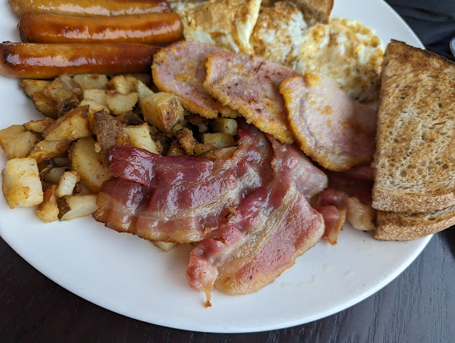 Average Joe's - Hospitality and gastronomy