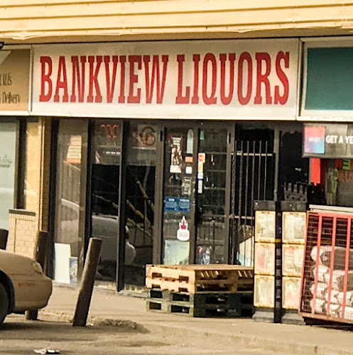 Opinii despre Bankview Liquor Store în Calgary - Hospitality and gastronomy