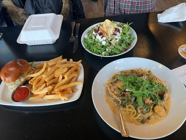 4336 King St E, Kitchener, ON N2P 3W6