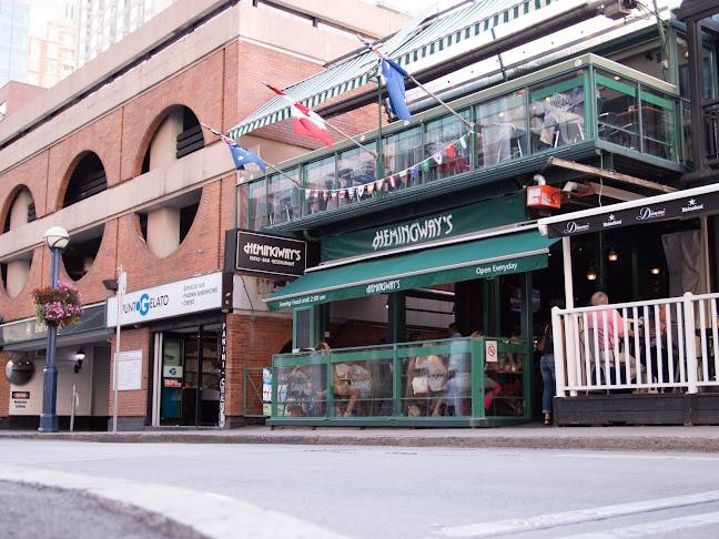 142 Cumberland St, Toronto, ON M5R 1A8