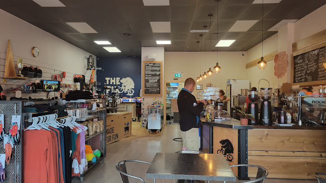 The Fix Cafe and Cyclery - Terrace