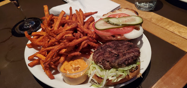 Hemingway's Restaurant and Bar - Hospitality and gastronomy