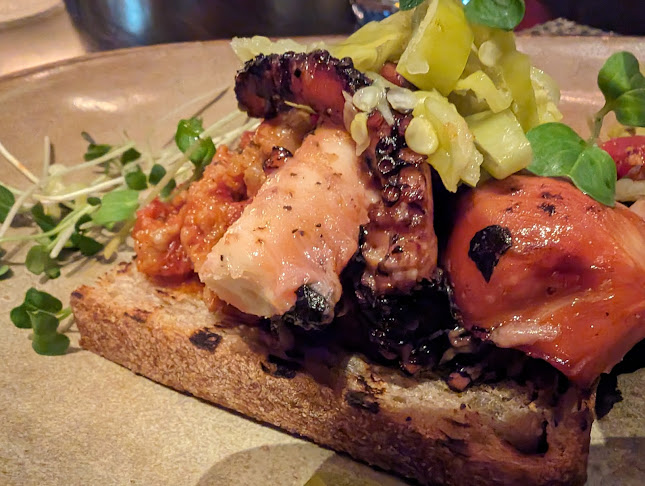 5940 Mullen Way, Edmonton, AB T6R 0R1