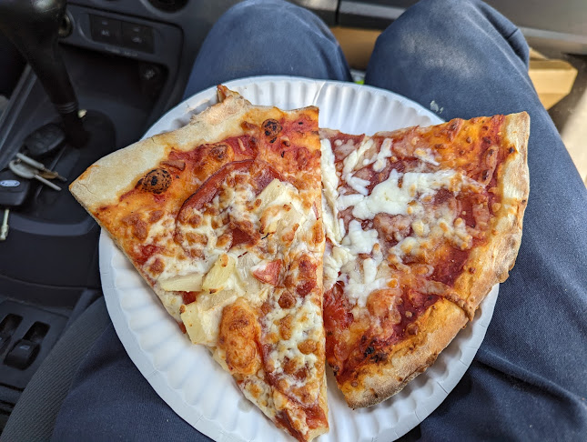 Goldies Pizza - Vancouver