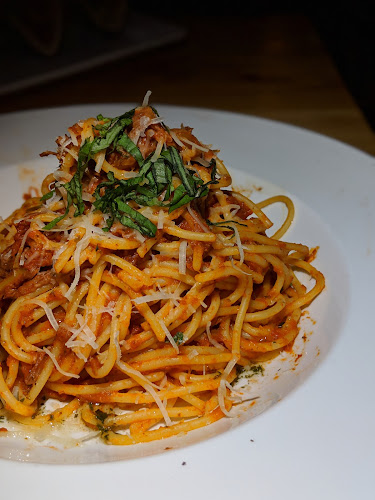 El Furniture Warehouse