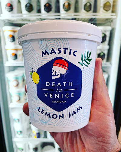 1418 Dundas St W, Toronto, ON M6J 1Y5