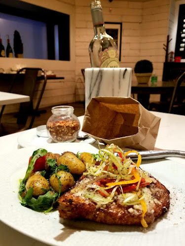 314 10 St NW, Calgary, AB T2N 1V8