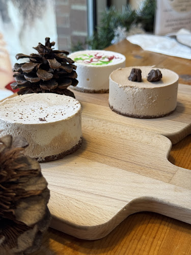 Double D's Cheesecake & Coffee House - Hospitality and gastronomy