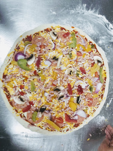 Comentarii opinii despre TJs Pizza & Curry in a Hurry