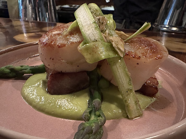 Pearl Diver - Toronto