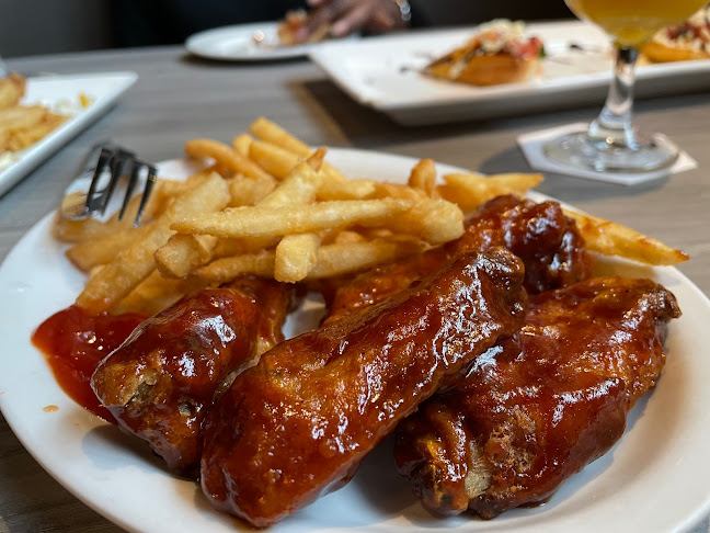 Portly Piper Pub Ajax - Ajax