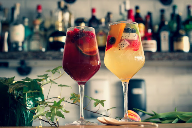 Comentarii opinii despre S&V Uptown