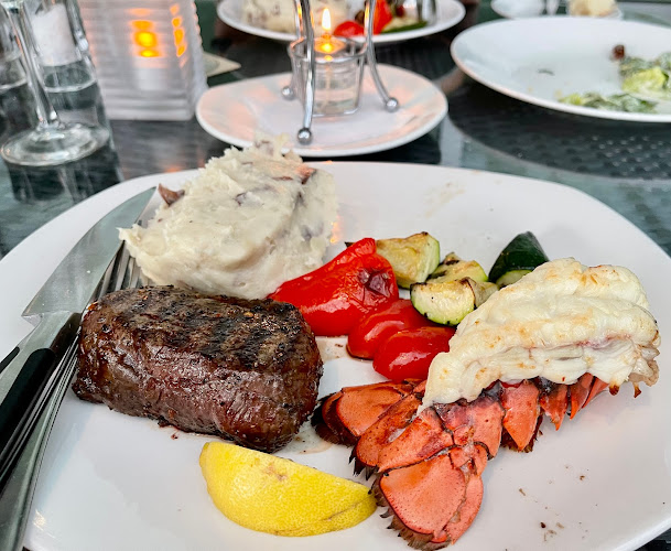 The Keg Steakhouse + Bar - Park Royal - Hospitality and gastronomy