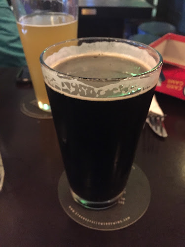 Comentarii opinii despre Storm Crow Alehouse