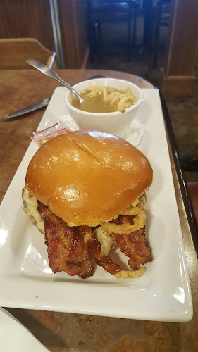 RnR Family Restaurant (McPhillips) - Winnipeg