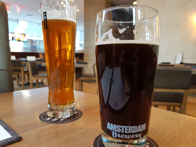 Moxies Toronto Downtown Restaurant