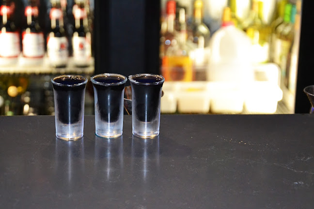 Mona Lisa Pub | Sports Pub in Edmonton | Karaoke Night | Pool League Tournaments - Edmonton