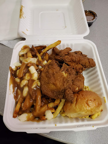 Gregan's Fried Chicken & Poutines - Hospitality and gastronomy
