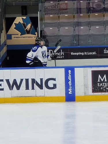 Opinii despre The Vault Bar & Grill în Penticton - Hospitality and gastronomy