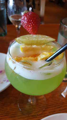 51 Reenders Dr, Winnipeg, MB R2C 5E8