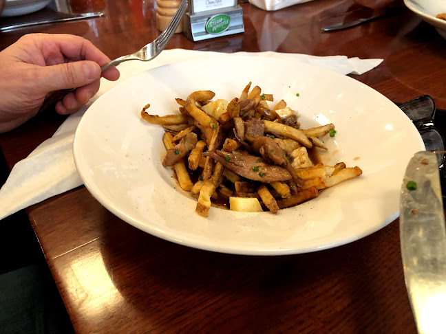 Black Dog Tavern - Hospitality and gastronomy