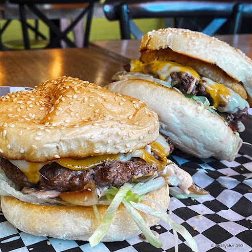 8950 Yonge St, Richmond Hill, ON L4C 6Z7