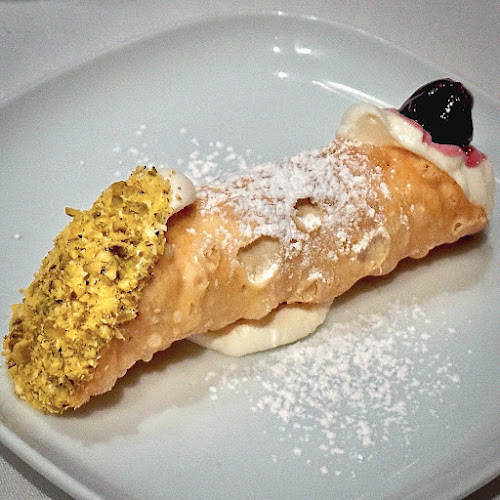 5485 Ferry St, Niagara Falls, ON L2G 1S3