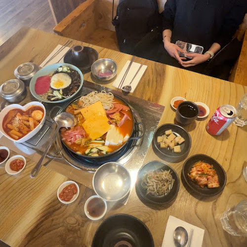 Lee House Korean Restaurant - Hospitality and gastronomy