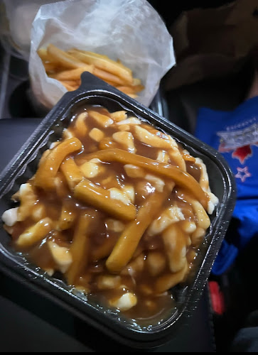 407 Iroquois Shore Rd Unit 4, Oakville, ON L6H 1M3