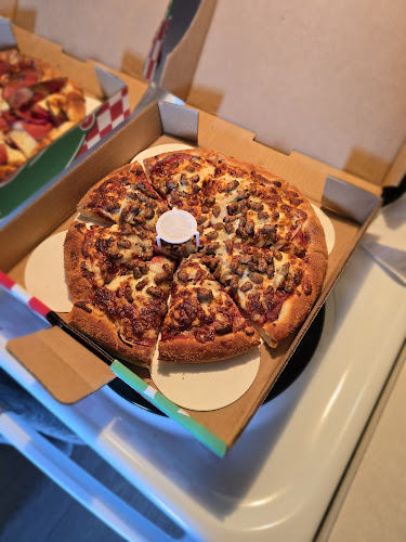 Comentarii opinii despre TJ's Pizza Saskatoon West