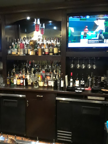 Toad 'n' Turtle Pubhouse & Grill - Calgary