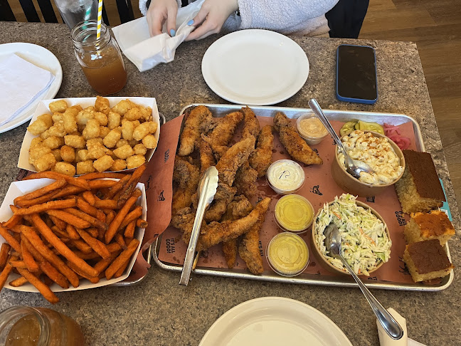 574 Lancaster St W, Kitchener, ON N2K 1M3