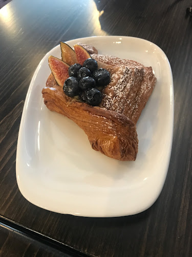 4233 Hastings St #100B, Burnaby, BC V5C 2J5