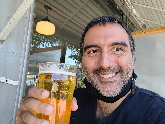 167 Niagara St, Toronto, ON M5V 1C9