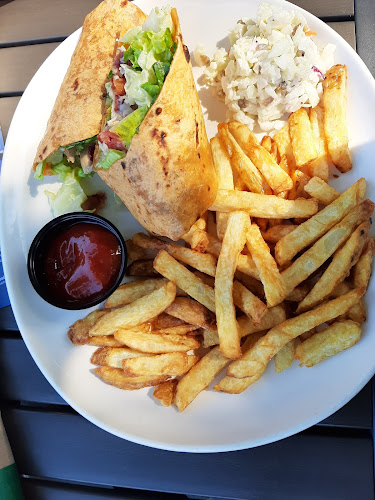 1226 Marine Dr #107, North Vancouver, BC V7P 1T2