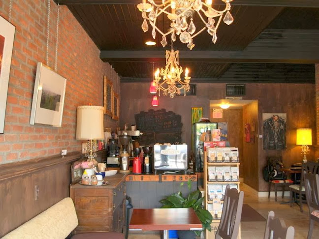 The Mad Bean Coffee House