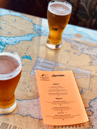 The Narrows Floating Restaurant - Hospitality and gastronomy