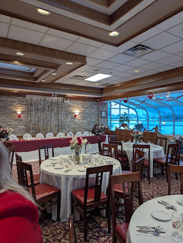 Opinii despre Four Seasons Restaurant în London - Hospitality and gastronomy