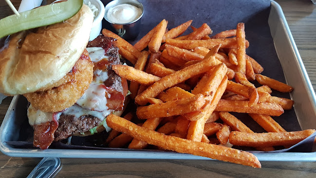 Opinii despre Big Rig Kitchen & Brewery - Iris în Ottawa - Hospitality and gastronomy