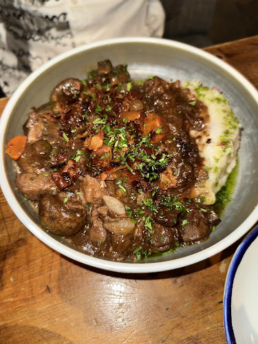 Opinii despre Burgoo Bistro Lonsdale în North Vancouver - Hospitality and gastronomy