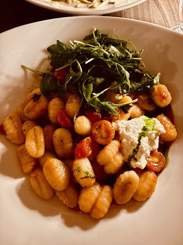 Opinii despre La Vecchia Restaurant Uptown în Toronto - Hospitality and gastronomy